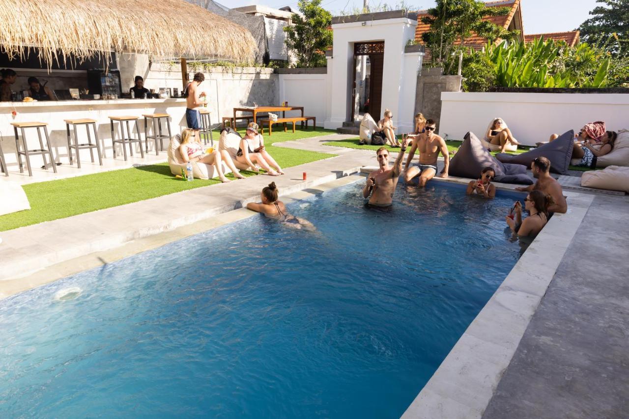 Ahoy Hostel Canggu Exterior foto